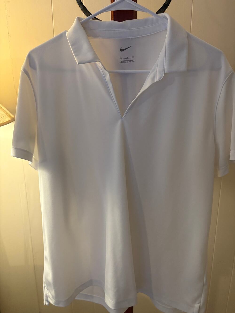 Nike Women’s White Polo Pullover XL